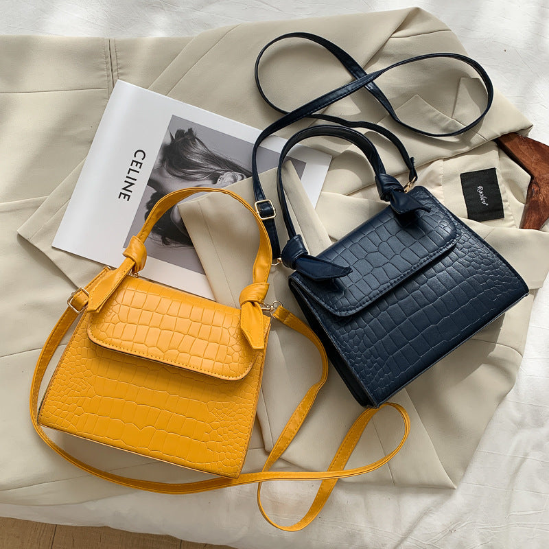 "Chic Retro Shoulder Bag – Small Square Women's Armpit Handbag"
