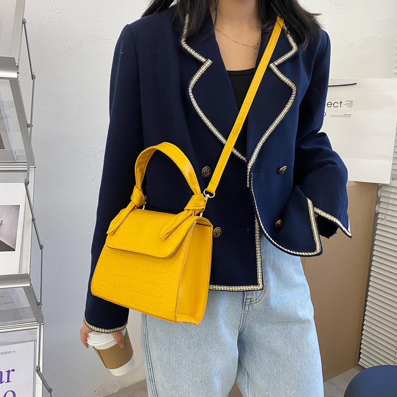 "Chic Retro Shoulder Bag – Small Square Women's Armpit Handbag"