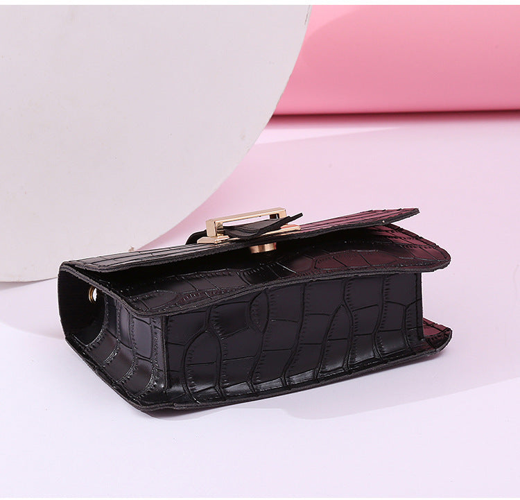 The Sleek Solution to On-the-Go Style