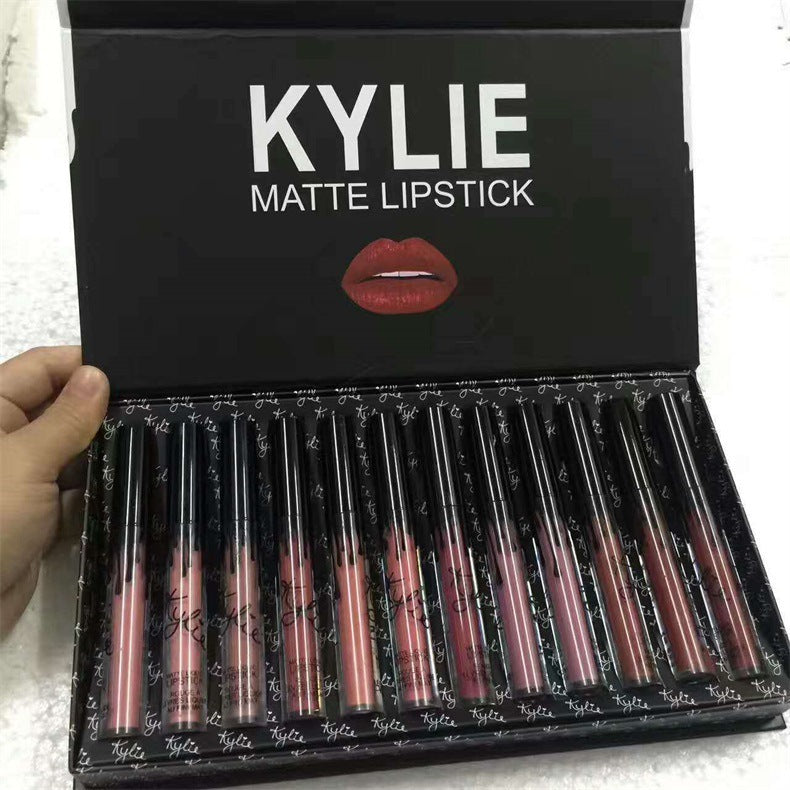 Glamorous Makeup Set